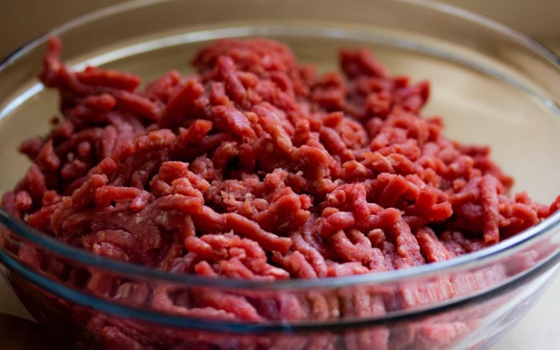 How to Defrost Ground Beef in a Microwave