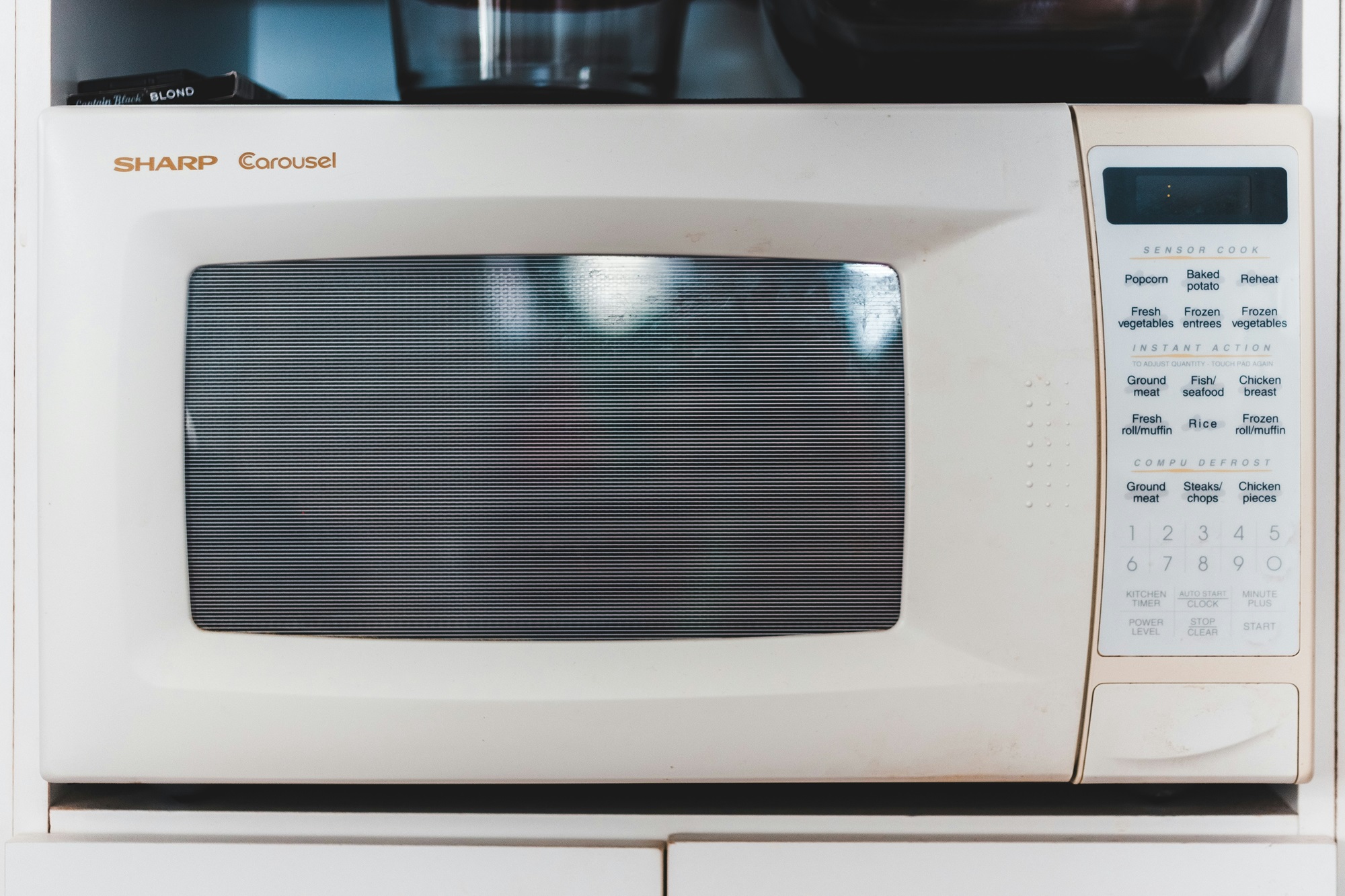 how long can an old microwave last